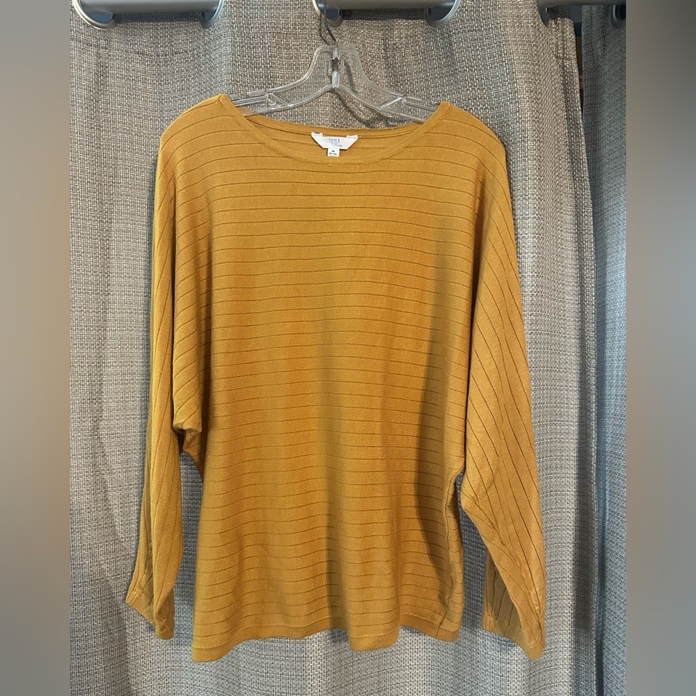 Time and Tru Mustard Crewneck Sweater